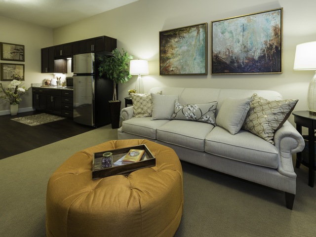 THE RIDGE COTTONWOOD